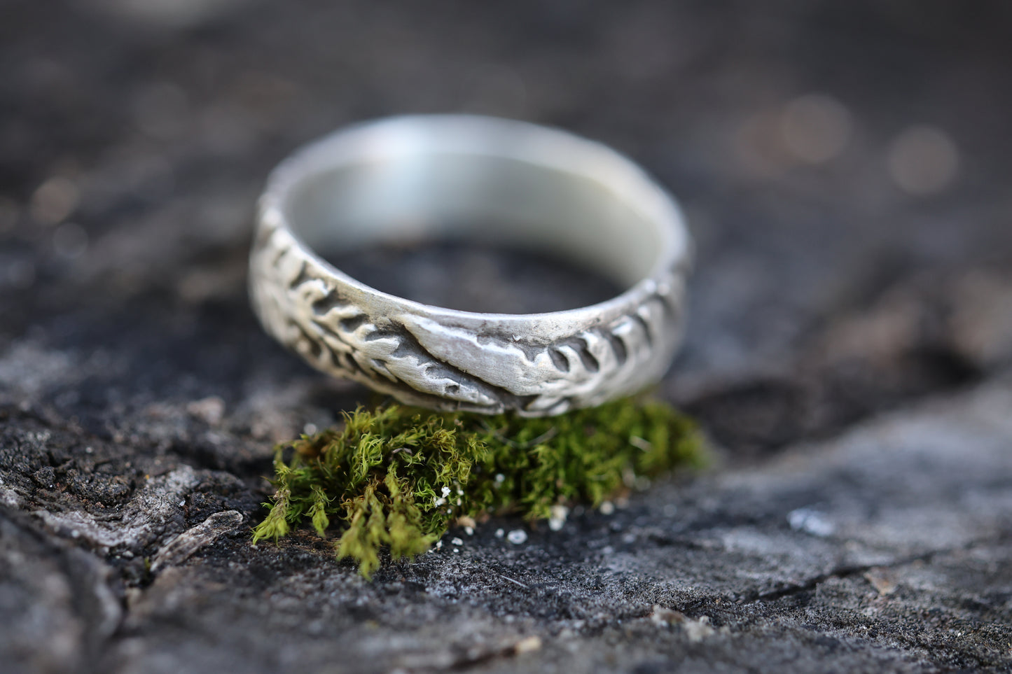 Fern ring band with two graceful ferns, perfect wedding band Handmade in Sterling Silver