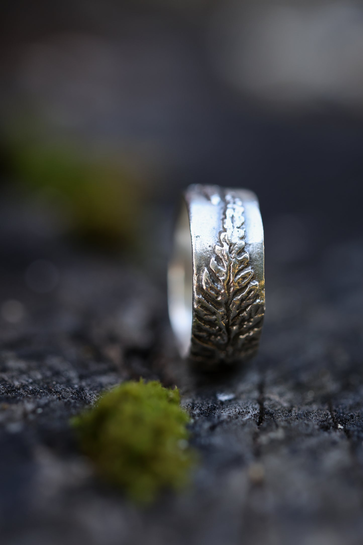 Fern ring band with two graceful ferns, perfect wedding band Handmade in Sterling Silver