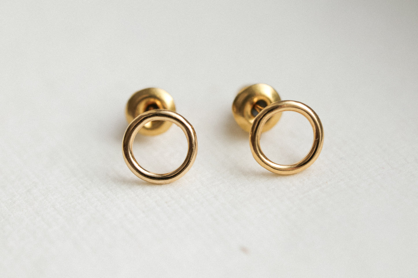 Gold Filled Simple Circle Stud Earrings